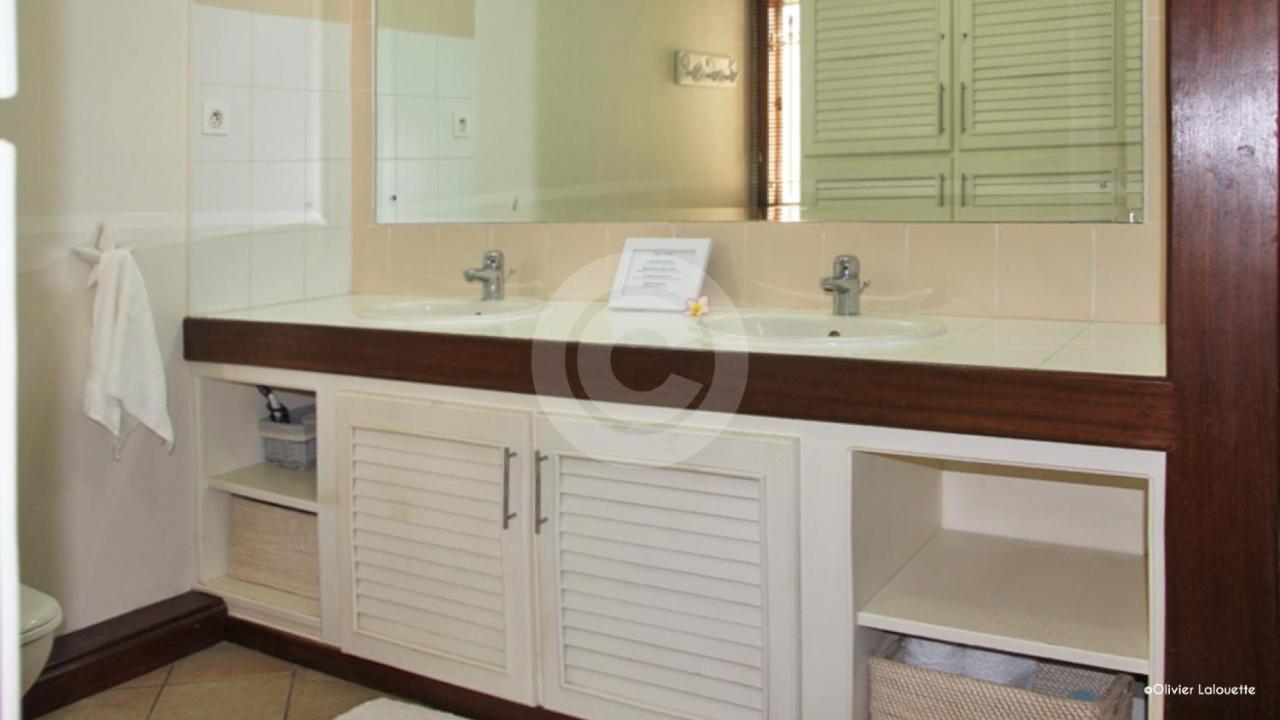 Fantastic Spacious Beachfront Villavacances غراند بايَ المظهر الخارجي الصورة
